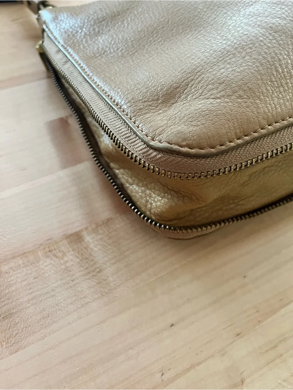 Fossil Preston Convertible Crossbody Bag in camel/tan pebbled leather